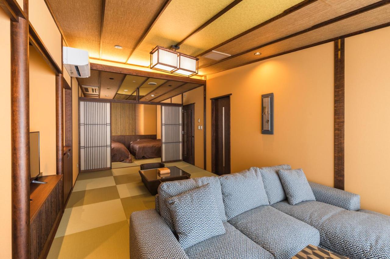 Tsuta Onsen Ryokan Товада Екстер'єр фото