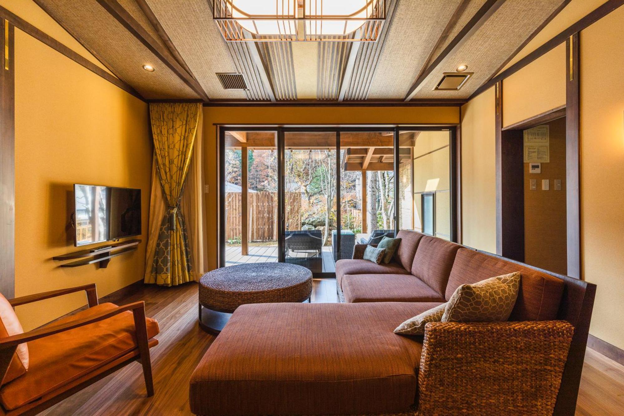 Tsuta Onsen Ryokan Товада Номер фото