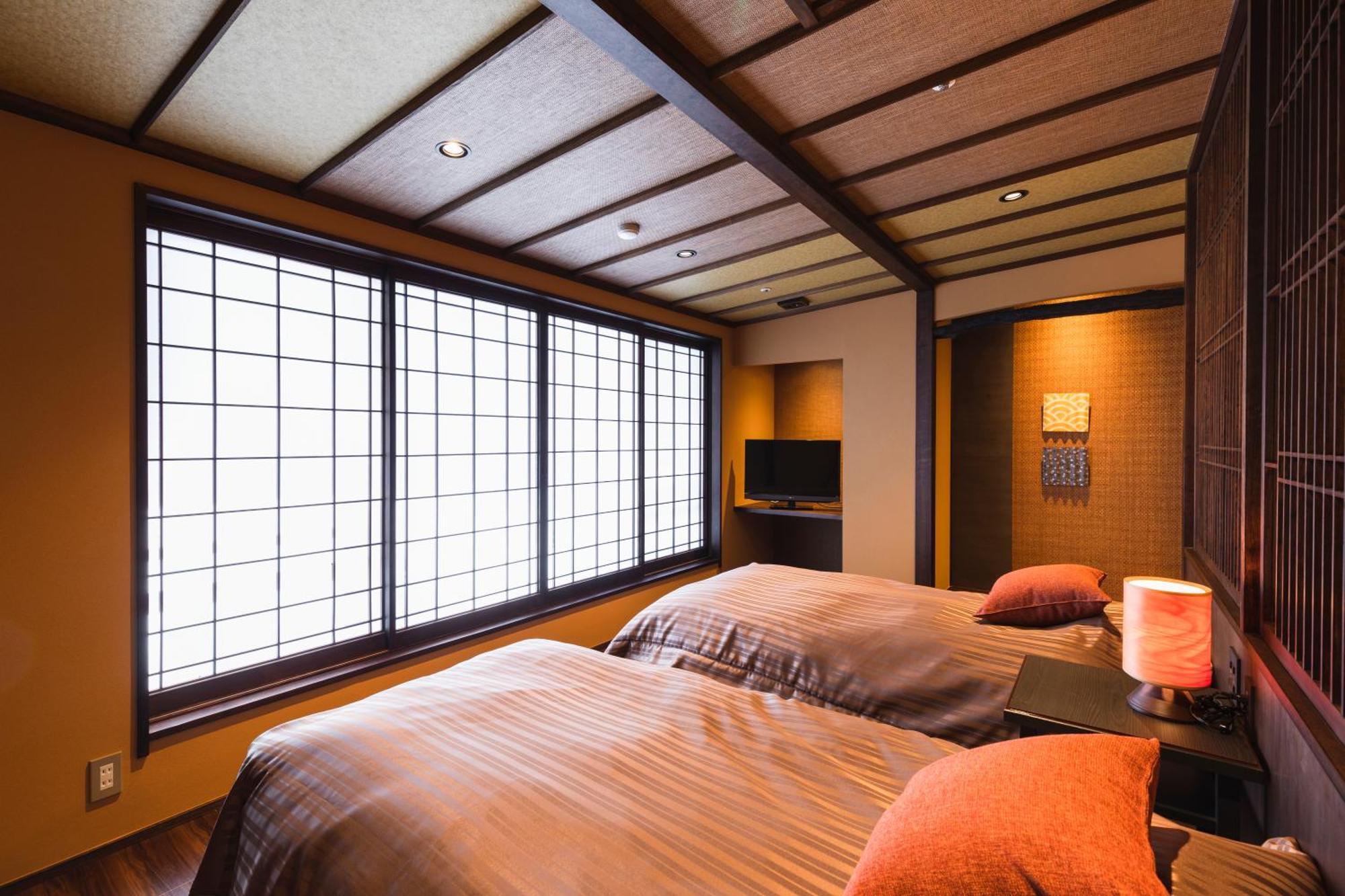 Tsuta Onsen Ryokan Товада Номер фото